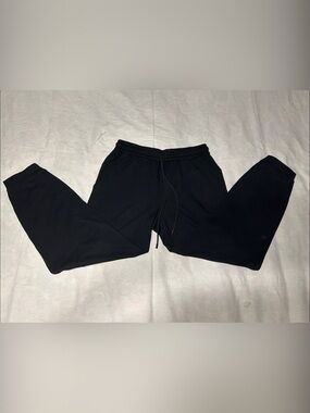 LULULEMON Black Jogger Capris
